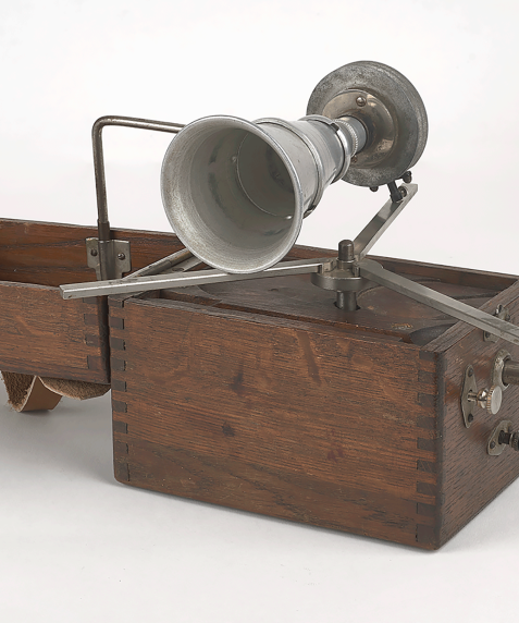 Subcolección gramófonos: Gramófono BNEM CE2721