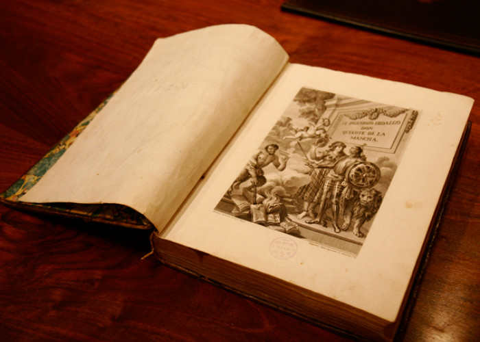 El ingenioso hidalgo don Quixote de la Mancha / compuesto por Miguel de Cervántes Saavedra. Nueva edicion / corregida por la Real Academia Española. En Madrid: por don Joaquin Ibarra, 1780. Fotógrafo: Julio González - AC/E
