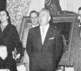 Fotografía de la inauguración de la exposición de recientes adquisiciones (23-04-1970): de izquierda a derecha se puede ver a María Pérez Galdós (sentada), Luis Sánchez Belda, José Luis Villar Palasí y Guillermo Guastavino. Boletín de la Dirección General