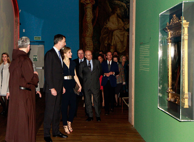 Sus Majestades los Reyes en la inauguración de la exposición Teresa de Jesús