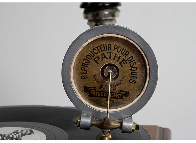 Gramófono Pathe modelo nº4 con bocina original, años 20