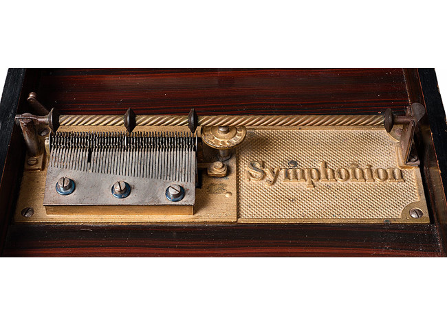 Mecanismo y discos metálicos dentados para el Symphonio
