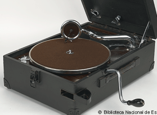 Gramófono (Signatura BNEM CE2729)