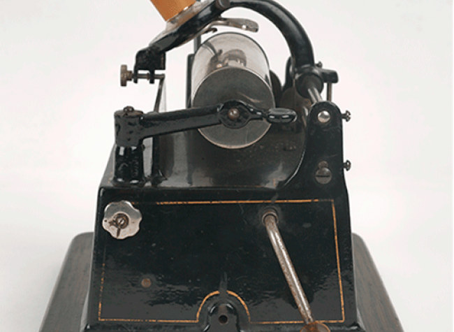 Fonógrafo (Signatura: BNEM CE2718)