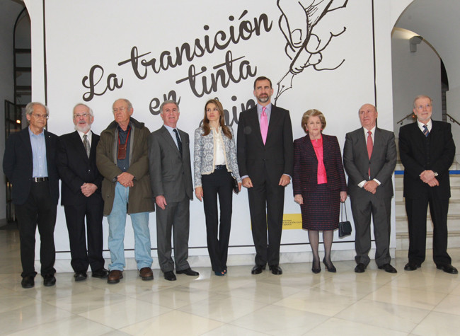 Los Príncipes de Asturias en la inauguración de la exposición La Transición en tinta china (27/05/13) © Casa de S.M. el Rey / Borja Fotógrafos