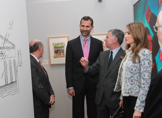 Los Príncipes de Asturias en la inauguración de la exposición La Transición en tinta china (27/05/13) © Casa de S.M. el Rey / Borja Fotógrafos