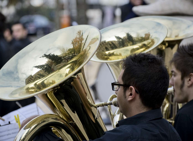 La banda del Real Conservatorio Superior de Música de Madrid interpreta la Marcha Triunfal de Barbieri