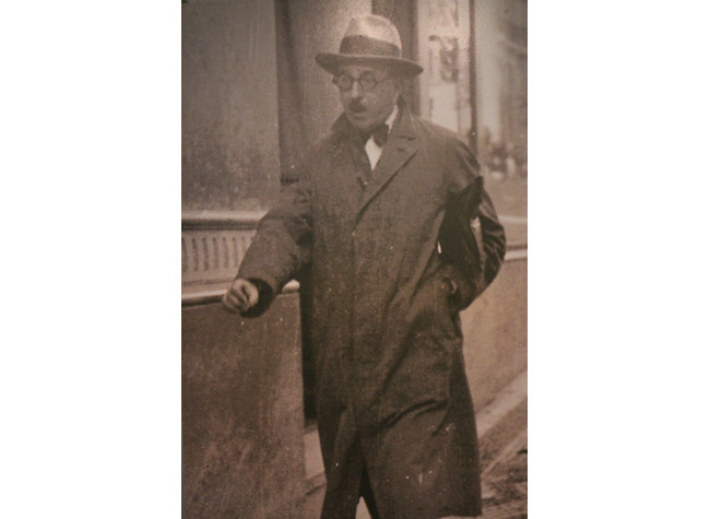 Retrato de Fernando Pessoa