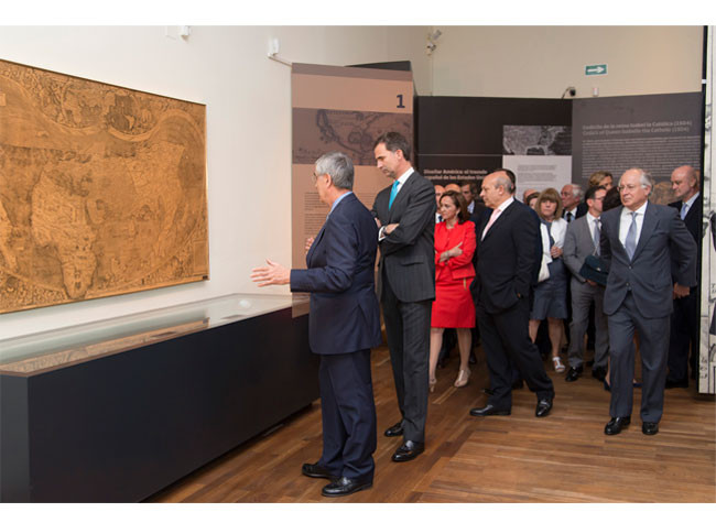 Su Majestad el Rey Felipe VI en la inauguración de la exposición Diseñar América