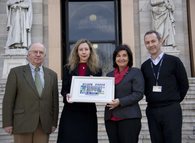 Entrega del cupón de la ONCE del Tricentenario
