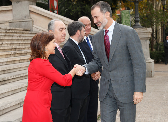 Los Reyes de España presiden la primera reunión del Pleno del Real Patronato de la BNE