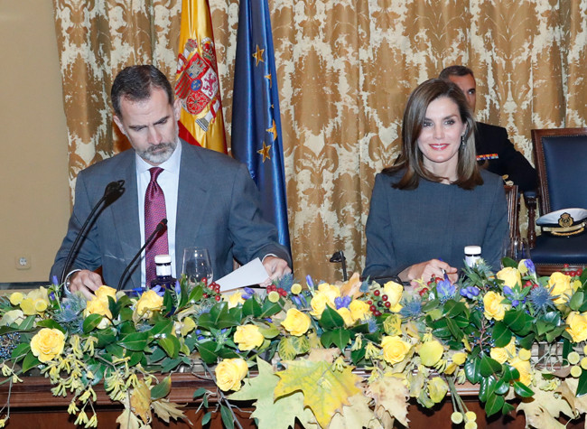 Los Reyes de España presiden la primera reunión del Pleno del Real Patronato de la BNE