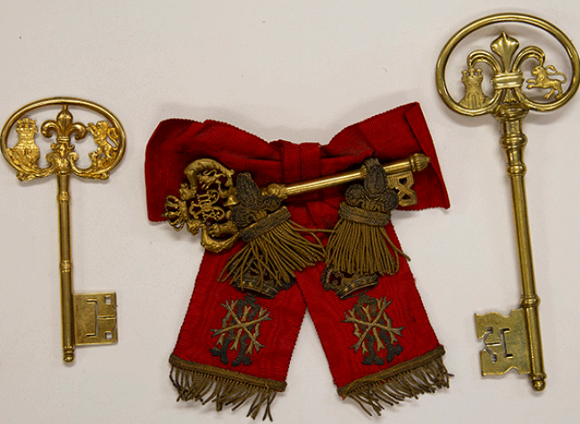 Llaves de Gentilhombre de Cámara Otorgadas a los Condes de Orgaz por Fernando VII, el pretendiente Carlos V y Alfonso XIII. Colección Condes de Orgaz